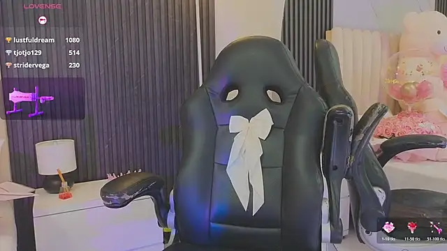 Madiee Rhea online show from May 27, 1:57 am