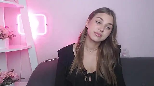 MilanaAngelAs online show from September 15, 12:57 pm