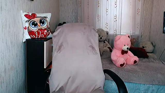  KittyBoo online show from March 2, 7:15 am