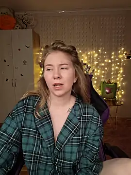 D0nna  online show from March 15, 11:07 pm