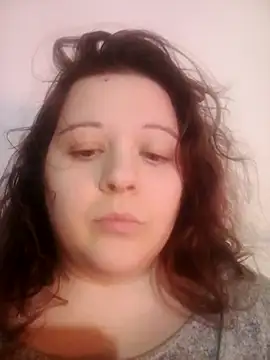 icecream1609 online show from February 17, 9:25 pm