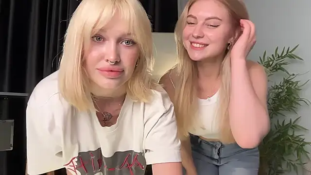 Golden Aline online show from July 26, 6:26 pm
