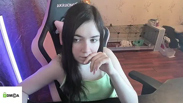Crazy forest fairy online show from June 1, 11:05 pm