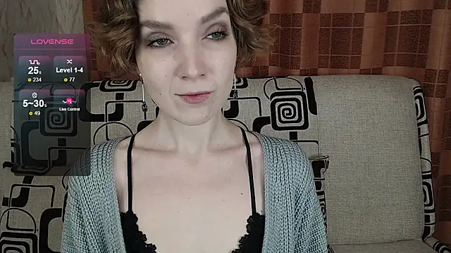 TinaWince online show from February 1, 4:55 am