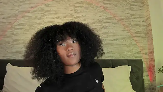 Snapshot of Anneth__M chatting on September 19, 7:57 pm Anneth M online show from September 19, 7:57 pm