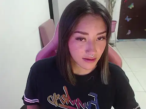 littleangel1 m online show from July 14, 9:57 am
