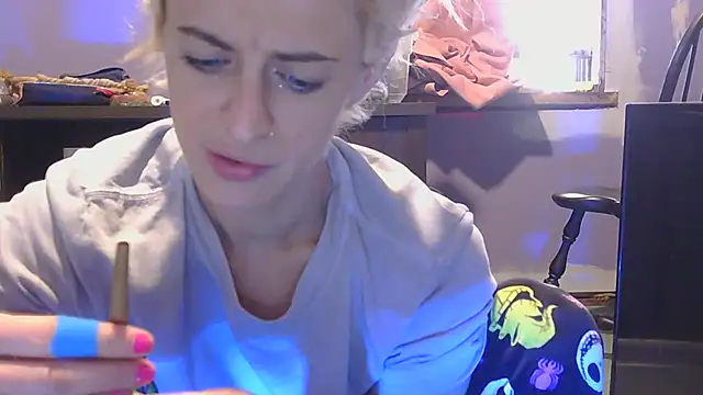 watermellonpussy online show from November 8, 6:24 pm