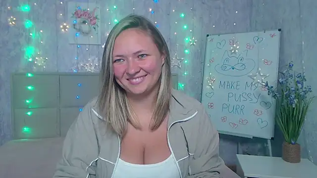 Snapshot of SallyVerda chatting on October 8, 6:34 pm SallyVerda online show from October 8, 6:34 pm