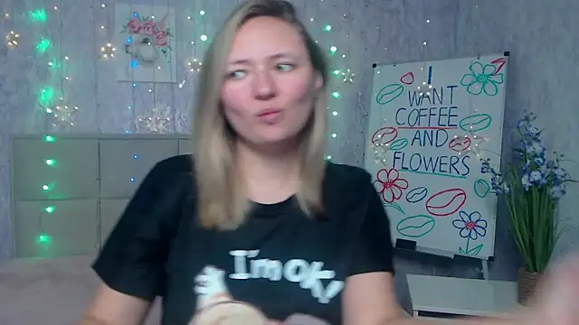 Snapshot of SallyVerda chatting on September 12, 6:15 pm SallyVerda online show from September 12, 6:15 pm