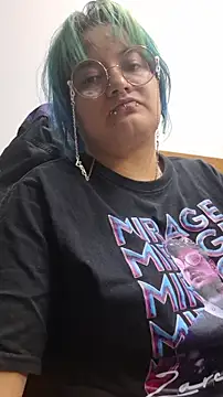 lucky-leah online show from March 27, 4:25 am