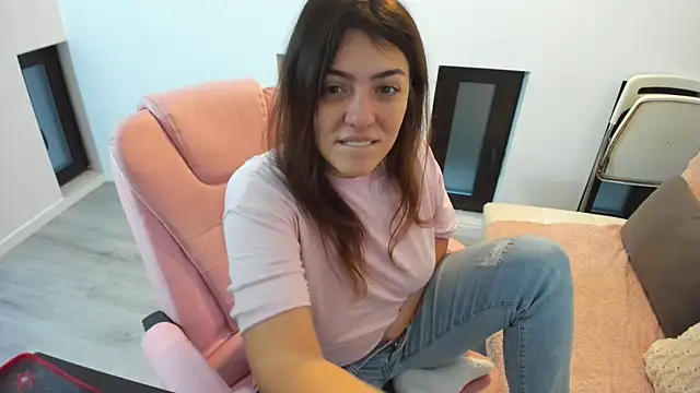 Dyana Kaylinn online show from November 10, 5:13 am