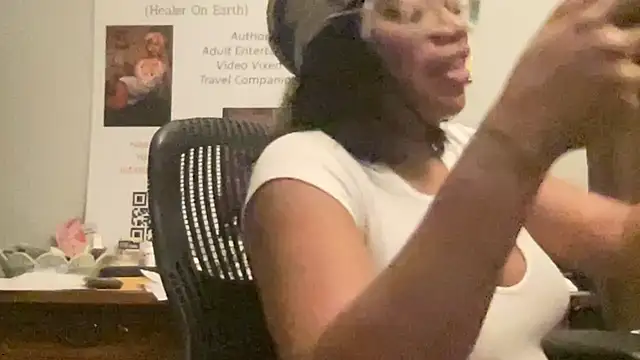 MommyConfident online show from June 10, 5:39 am