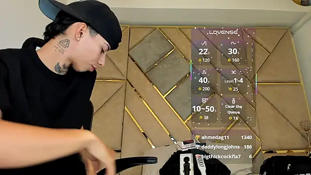 AmberAdams  online show from September 29, 9:20 pm