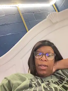 KLoveeee online show from December 13, 11:21 pm