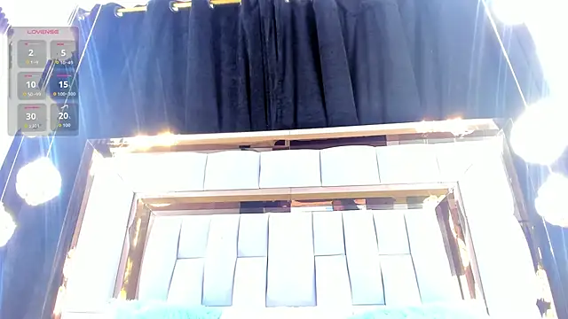 RileySweett online show from October 18, 11:57 am