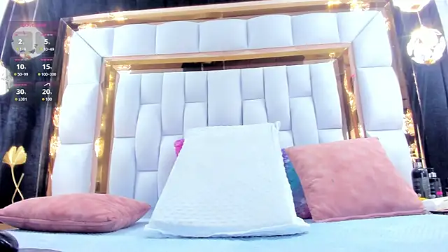 RileySweett online show from September 22, 11:41 am