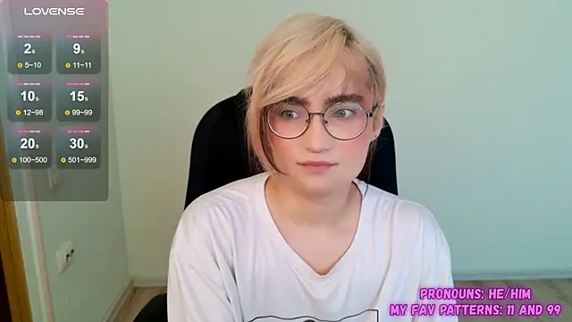 CuteYukiKun online show from October 3, 8:19 am