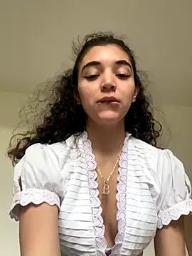 uniquerossie online show from November 17, 10:05 am