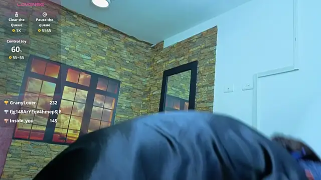 daniela xue online show from November 15, 2:45 am