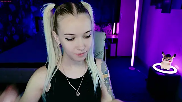 ShhhO O online show from November 19, 10:48 am