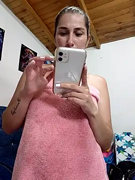 Iris love18 online show from July 24, 11:34 pm