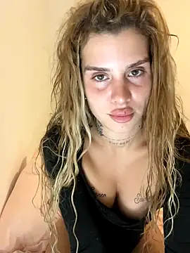 EmiliaCatalina online show from October 15, 11:51 pm