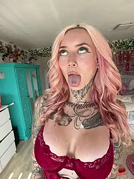 Stella-Kink online show from June 9, 2:27 pm
