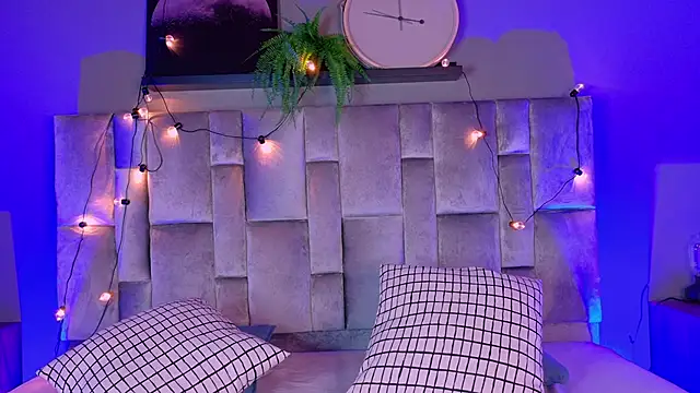 nahomi campbell online show from October 25, 7:54 pm