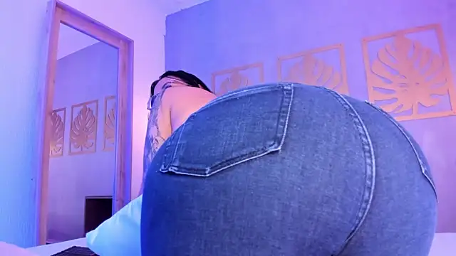 majo rosse  online show from October 27, 10:15 pm