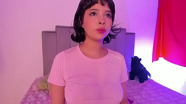 chloe watson  online show from July 22, 7:48 pm