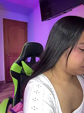 leila 22 online show from September 26, 7:39 am