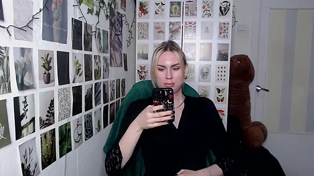 CapriScorpion online show from January 18, 4:47 pm