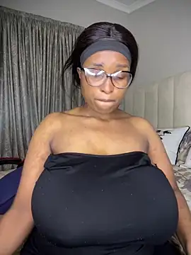 Bustygoddess32 online show from March 20, 2:49 am