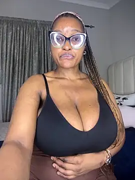 Bustygoddess32 online show from October 9, 7:51 pm