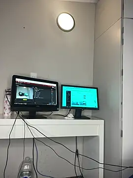 Bustygoddess32 online show from January 11, 1:10 am