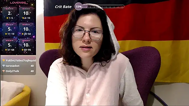Snapshot of vaders_daughter chatting on October 2, 3:33 am vaders daughter online show from October 2, 3:33 am