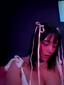 mia catt05 online show from June 13, 5:27 am