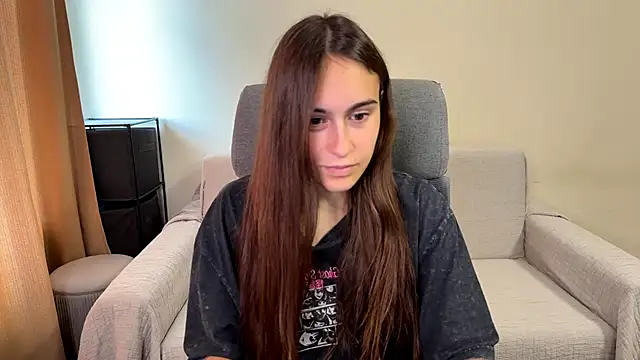 Snapshot of AliceKolltt chatting on September 18, 10:03 am AliceKolltt online show from September 18, 10:03 am