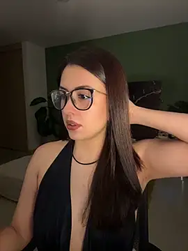 EmaSaenz online show from July 18, 11:40 pm