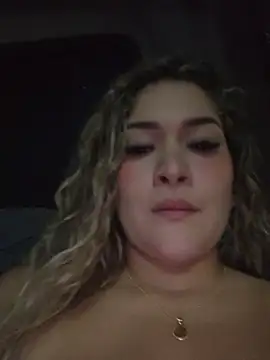 Sara smiiith211 online show from July 7, 1:19 am
