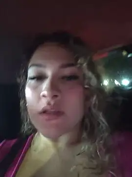 Sara smiiith211 online show from June 19, 12:48 am
