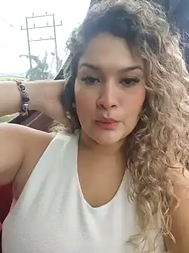Sara smiiith211 online show from June 7, 6:26 pm
