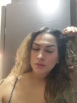 Sara smiiith211 online show from June 13, 12:19 am