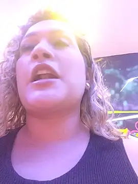 Sara smiiith211 online show from July 25, 1:34 am