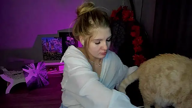 lily williamss online show from September 28, 12:17 am