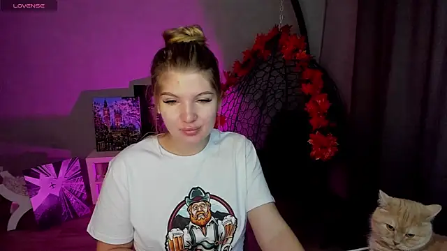 lily williamss online show from September 22, 1:15 am