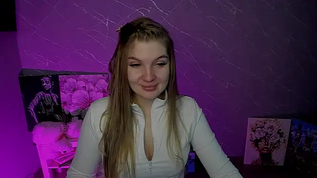 lily williamss online show from May 15, 11:40 pm