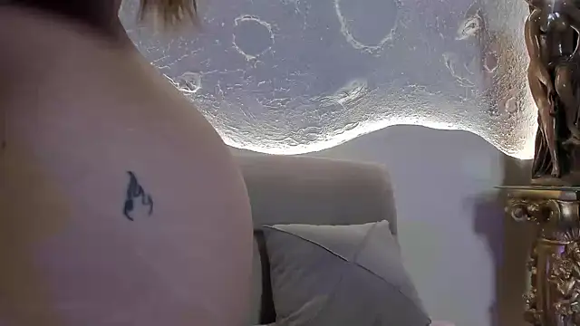 Snapshot of _Emma_Valka chatting on October 4, 10:58 pm Emma Valka online show from October 4, 10:58 pm