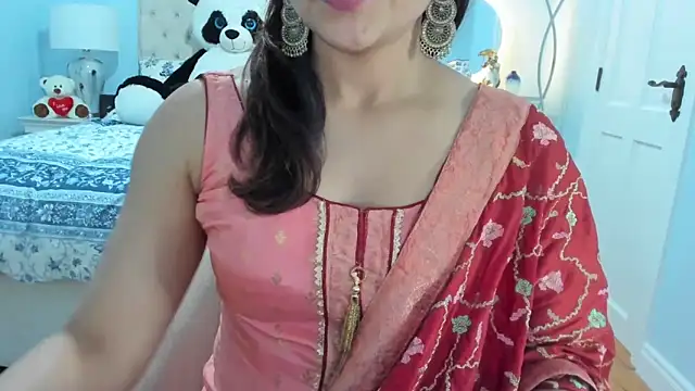 winterforu online show from February 9, 6:10 pm