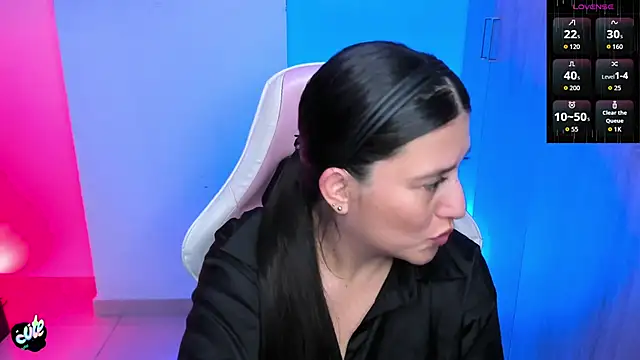 Saskyaa online show from February 16, 3:12 pm